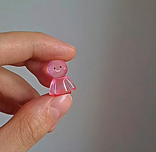 فیگور زیر چسب دار آددمک شب تاب 🙂✨️